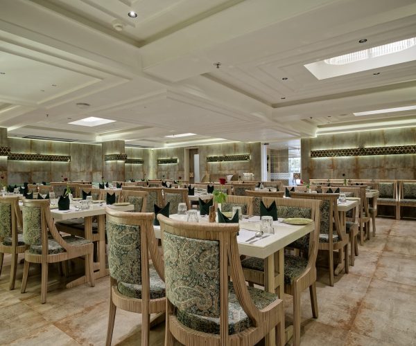 Hotel Golden Plaza-Restaurant-1