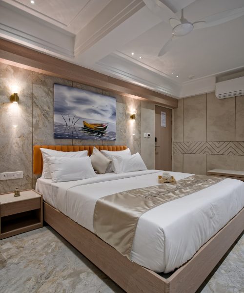 Hotel Golden Plaza-Rooms-11